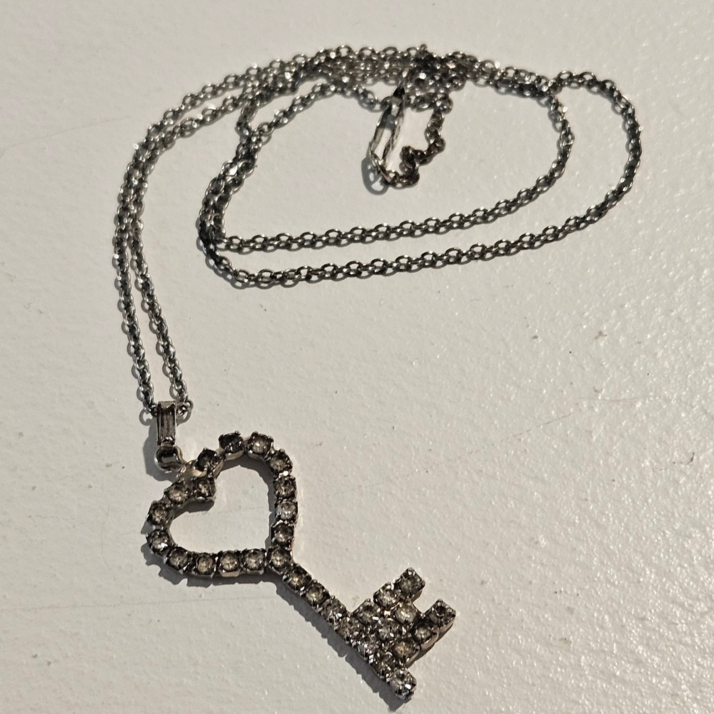 Vintage Silver Heart Key Rhinestone Pendant Necklace Victorian Romantic Fairy